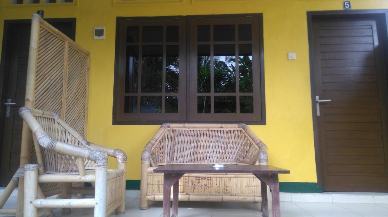 Koi Gili Guest House Гили Траванган Экстерьер фото