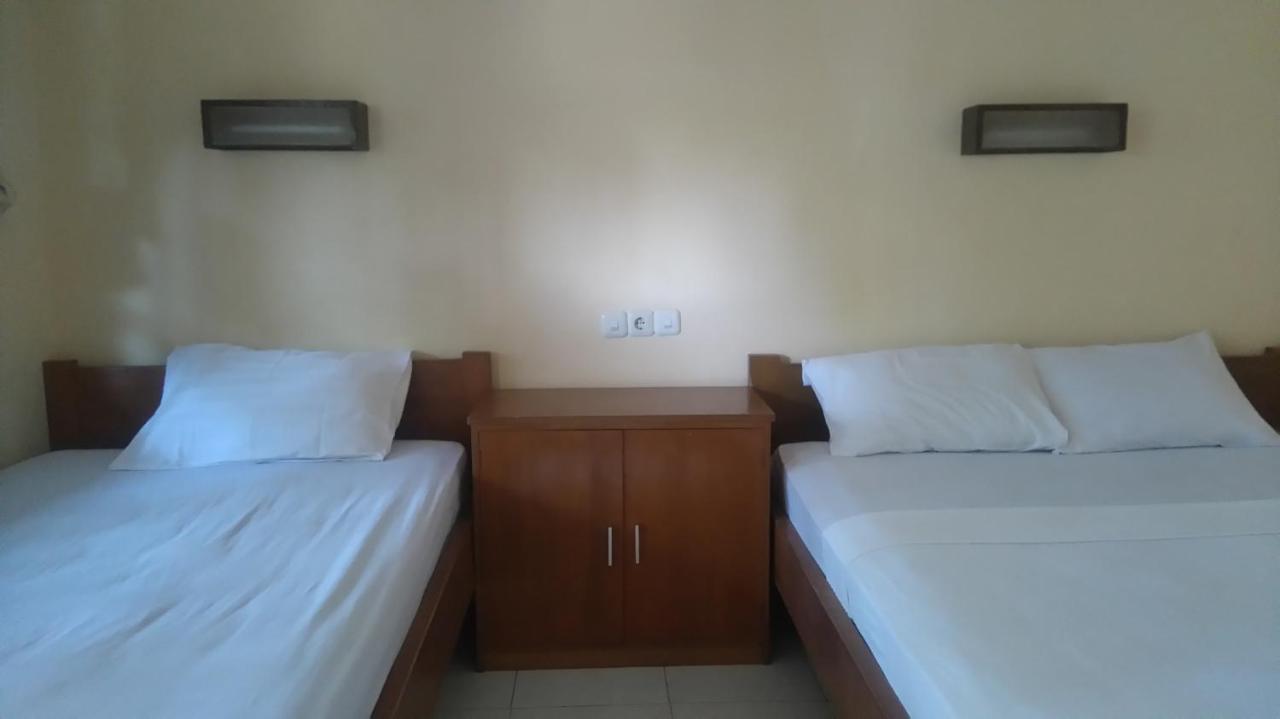 Koi Gili Guest House Гили Траванган Экстерьер фото